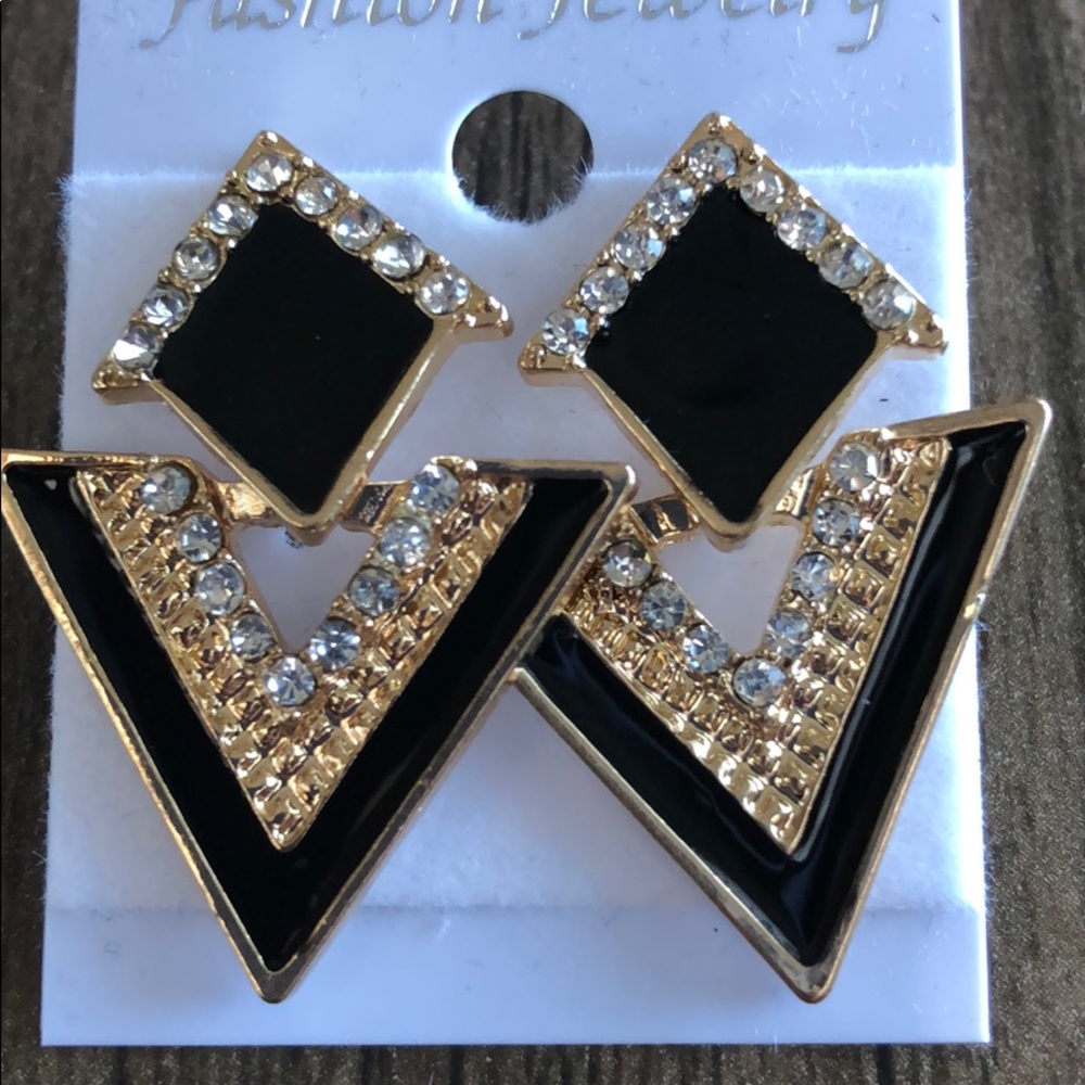 Earrings - Picture 2 of 3